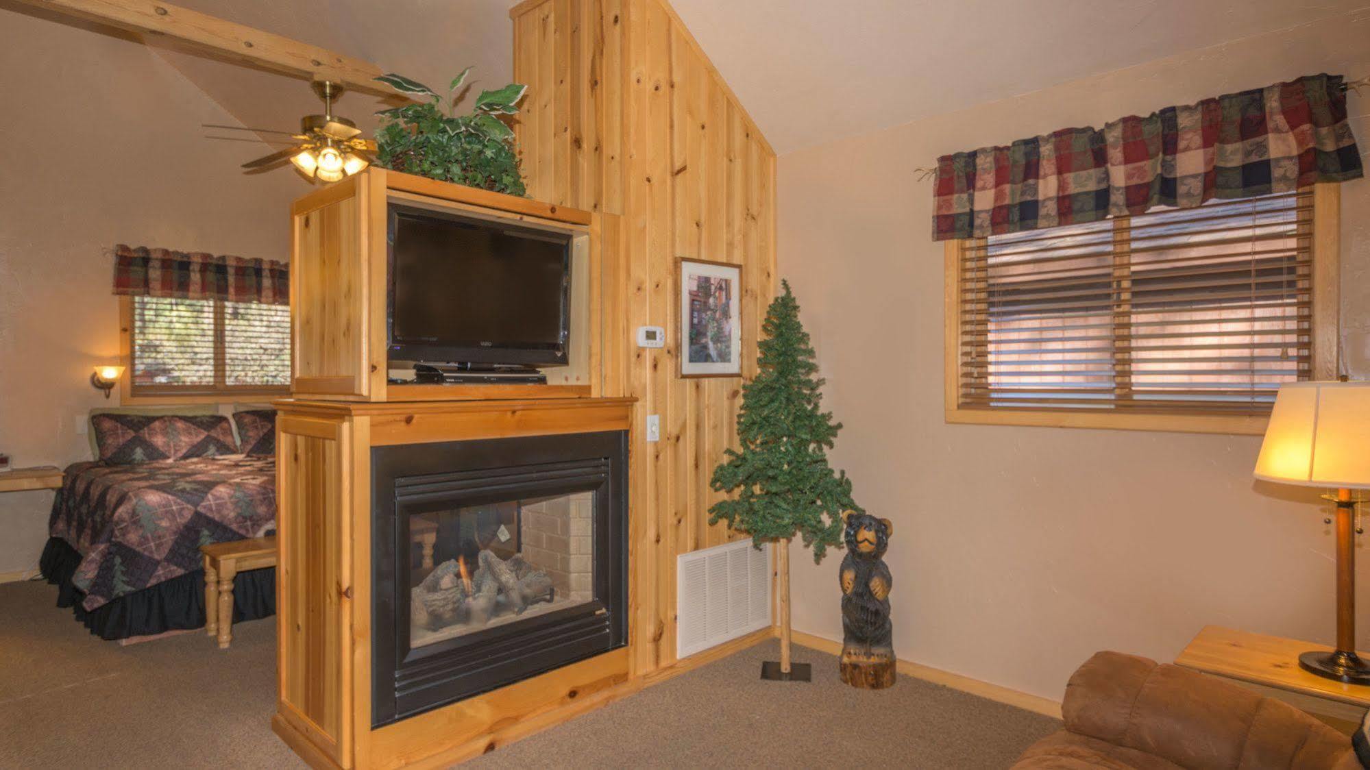 Shadow Mountain Lodge And Cabins Ruidoso Esterno foto